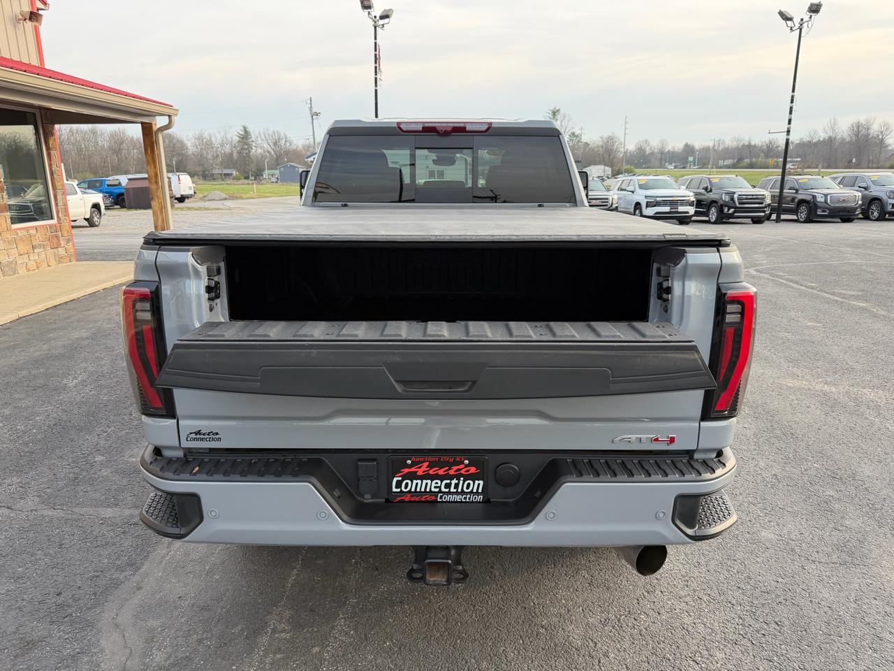 GMC Sierra 2500HD 4WD Crew Cab 159" AT4 2024