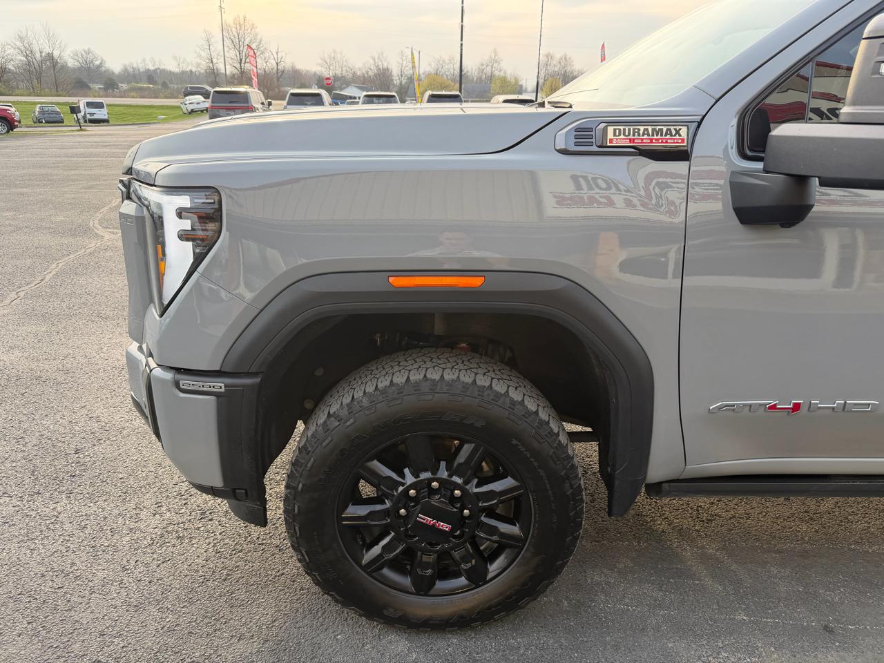 GMC Sierra 2500HD 4WD Crew Cab 159" AT4 2024