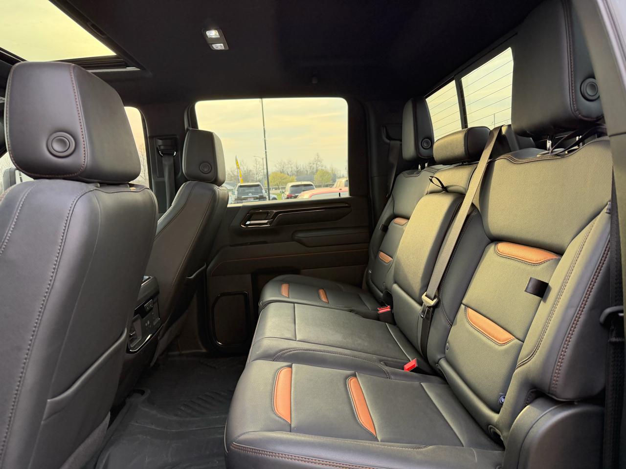 GMC Sierra 2500HD 4WD Crew Cab 159" AT4 2024