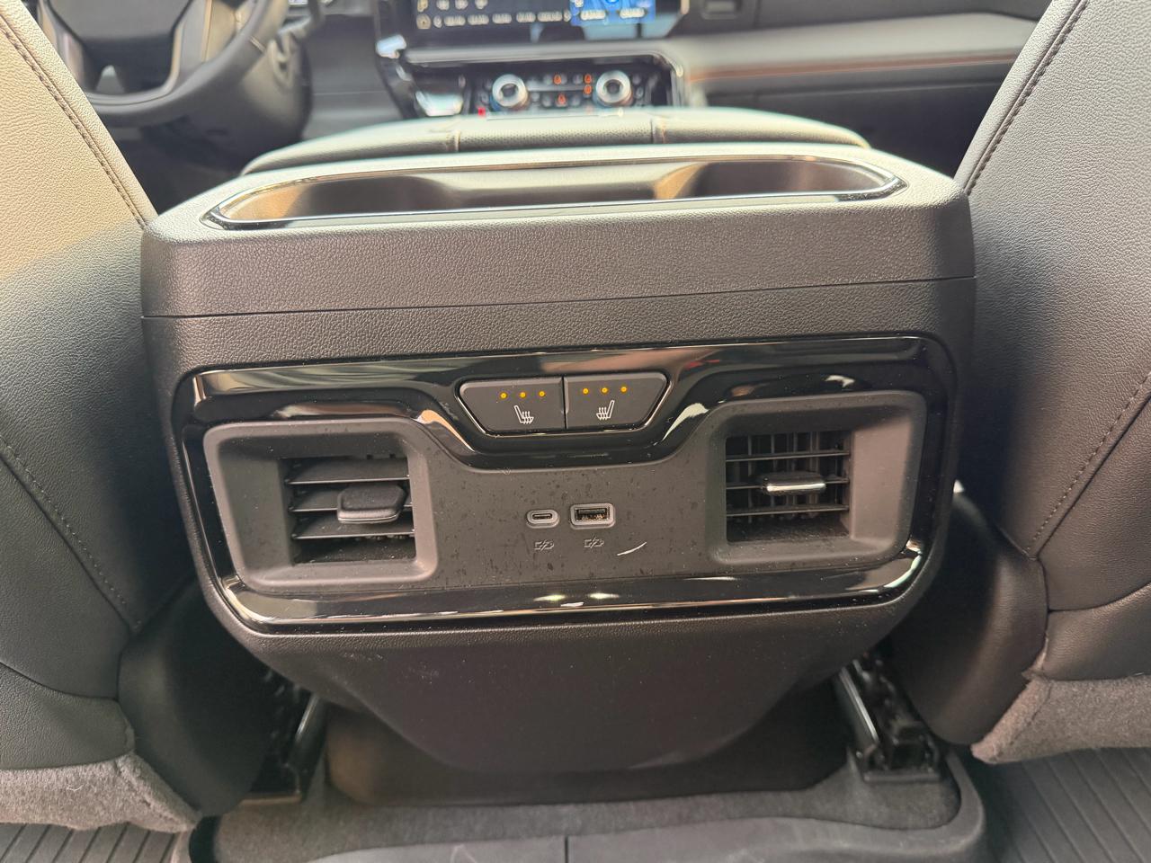 GMC Sierra 2500HD 4WD Crew Cab 159" AT4 2024