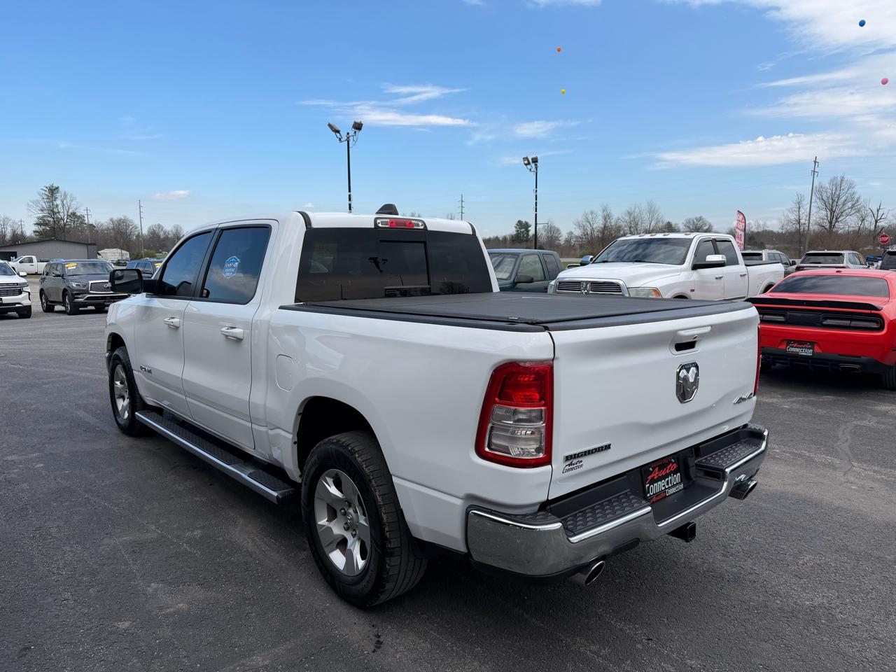 RAM 1500 Big Horn 4x4 Crew Cab 5'7" Box 2022