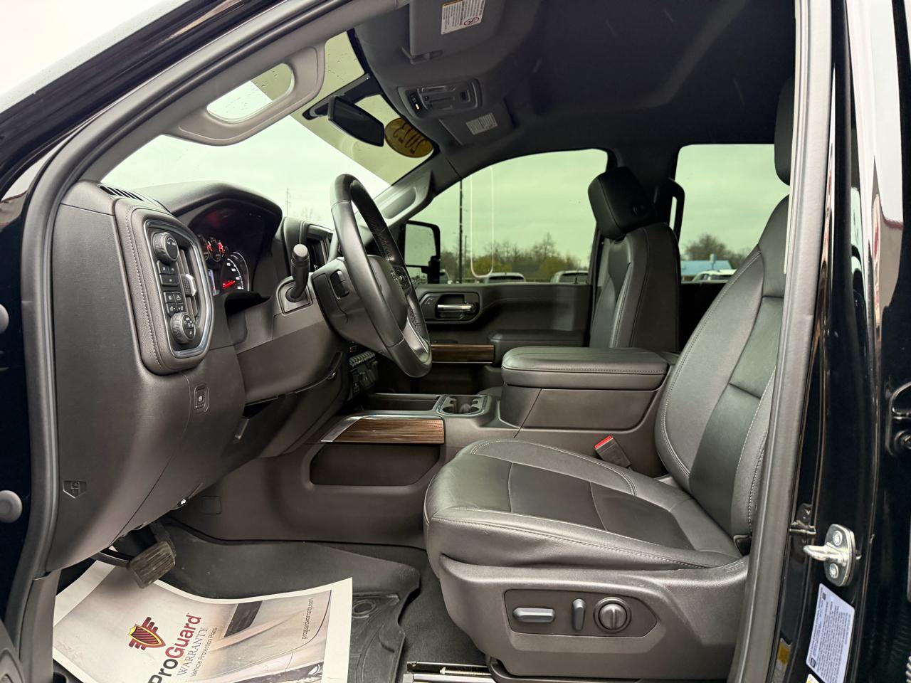 Chevrolet Silverado 2500HD 4WD Crew Cab 159" LT 2023