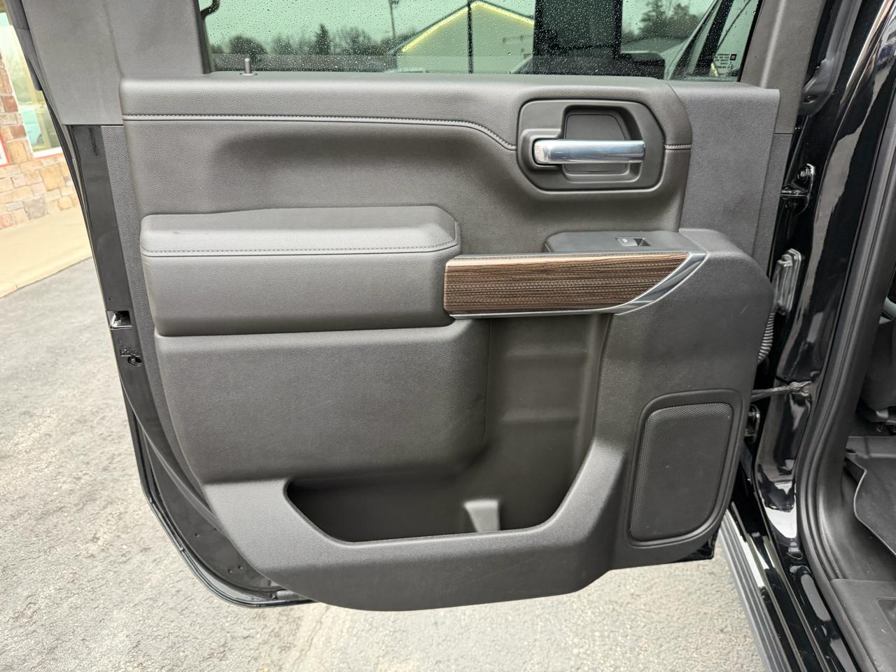 Chevrolet Silverado 2500HD 4WD Crew Cab 159" LT 2023