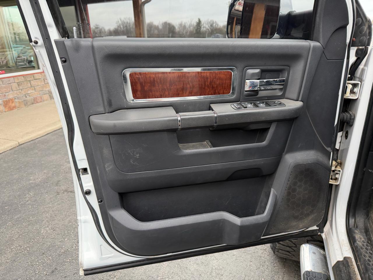 RAM 2500 4WD Crew Cab 149" Laramie 2012