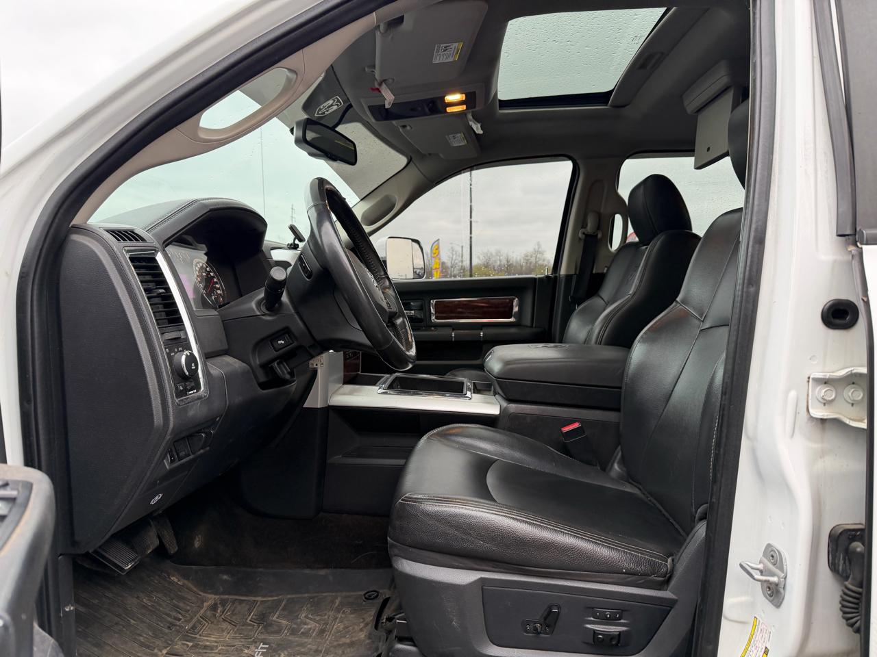 RAM 2500 4WD Crew Cab 149" Laramie 2012