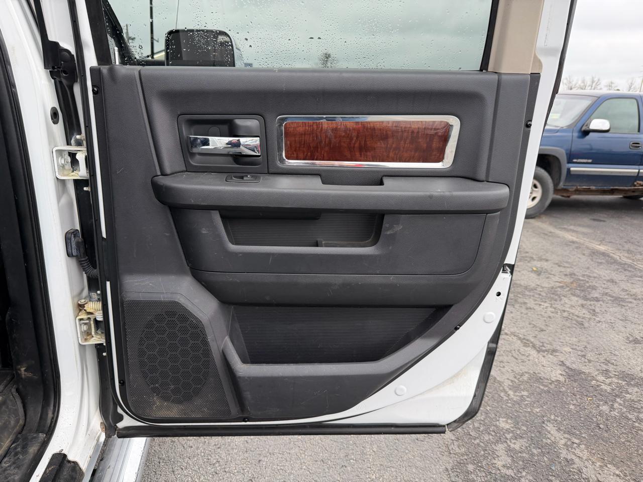 RAM 2500 4WD Crew Cab 149" Laramie 2012