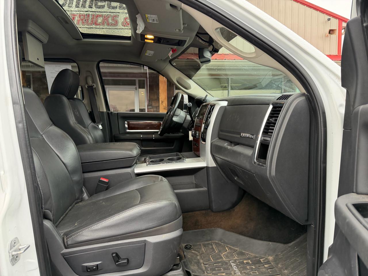 RAM 2500 4WD Crew Cab 149" Laramie 2012