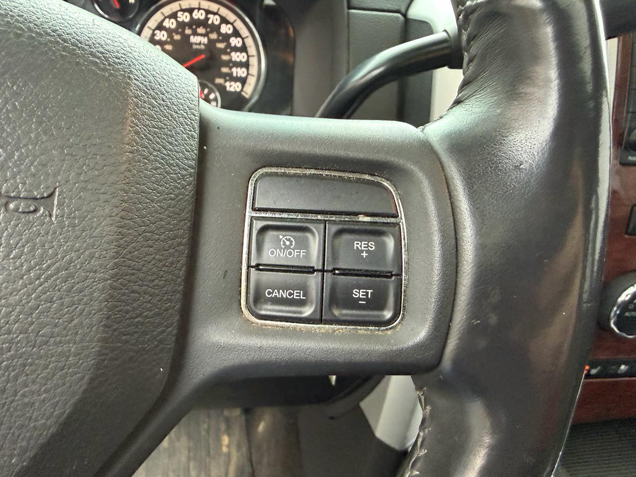 RAM 2500 4WD Crew Cab 149" Laramie 2012