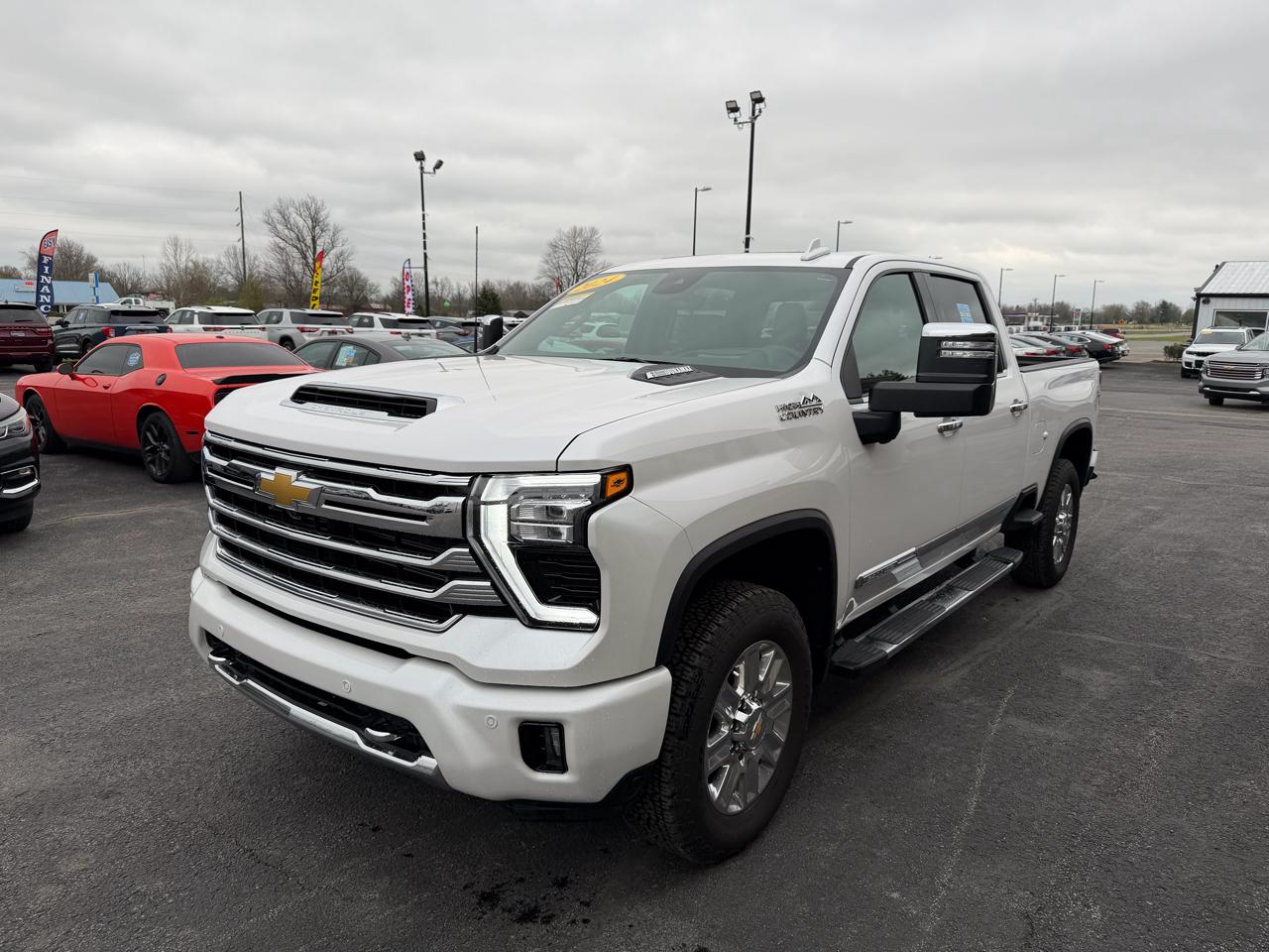 Chevrolet Silverado 2500HD 4WD Crew Cab 159" High Country 2024