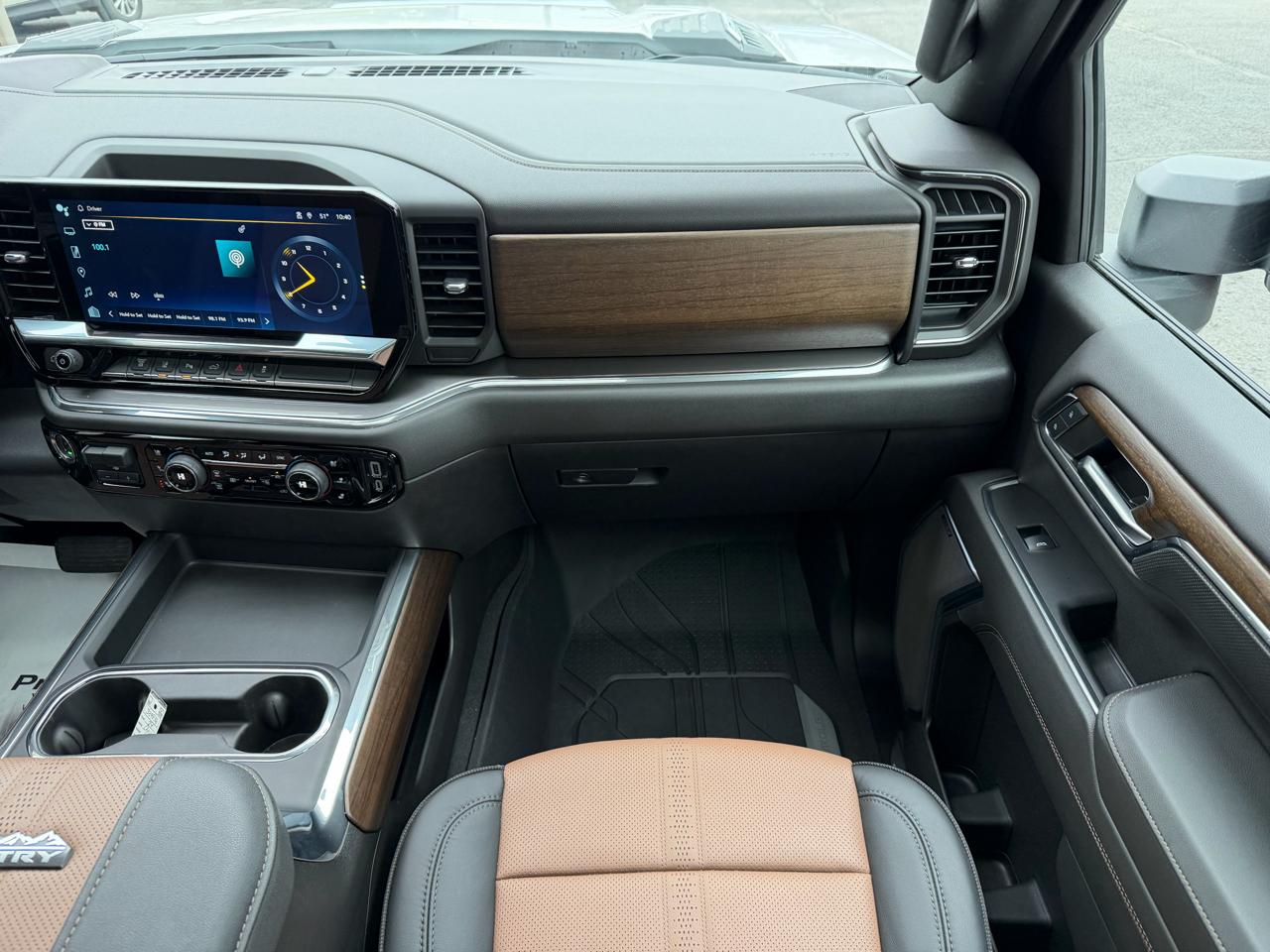 Chevrolet Silverado 2500HD 4WD Crew Cab 159" High Country 2024