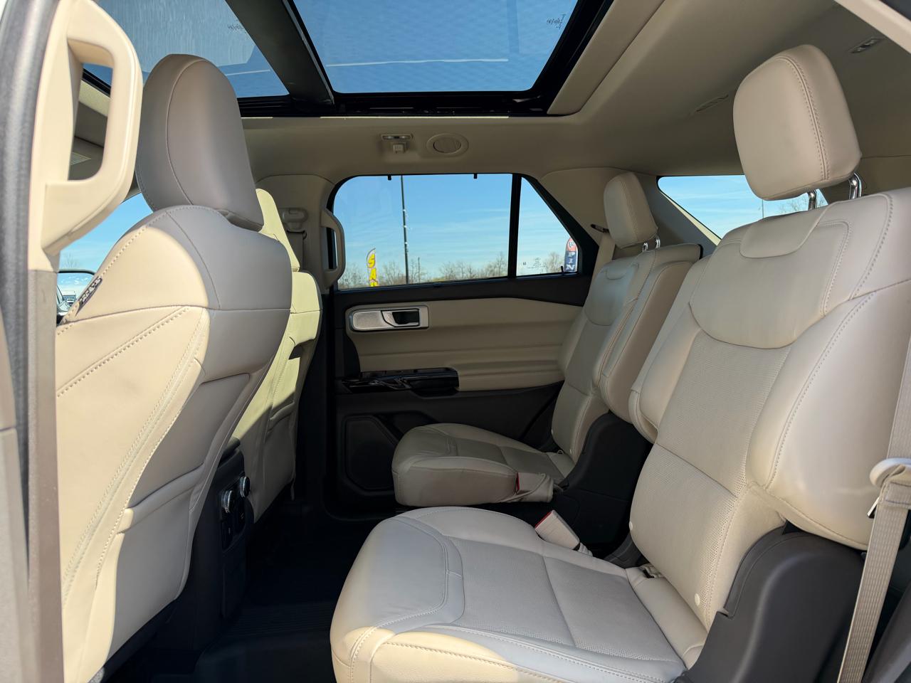 Ford Explorer Platinum 4WD 2022