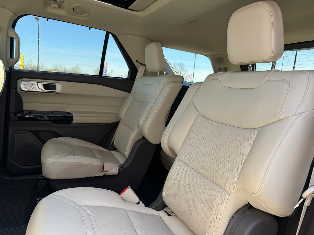 Ford Explorer Platinum 4WD 2022