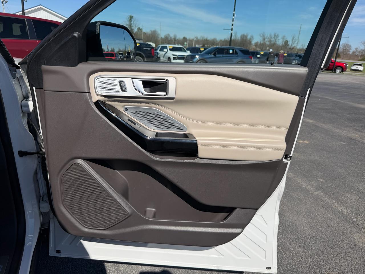 Ford Explorer Platinum 4WD 2022