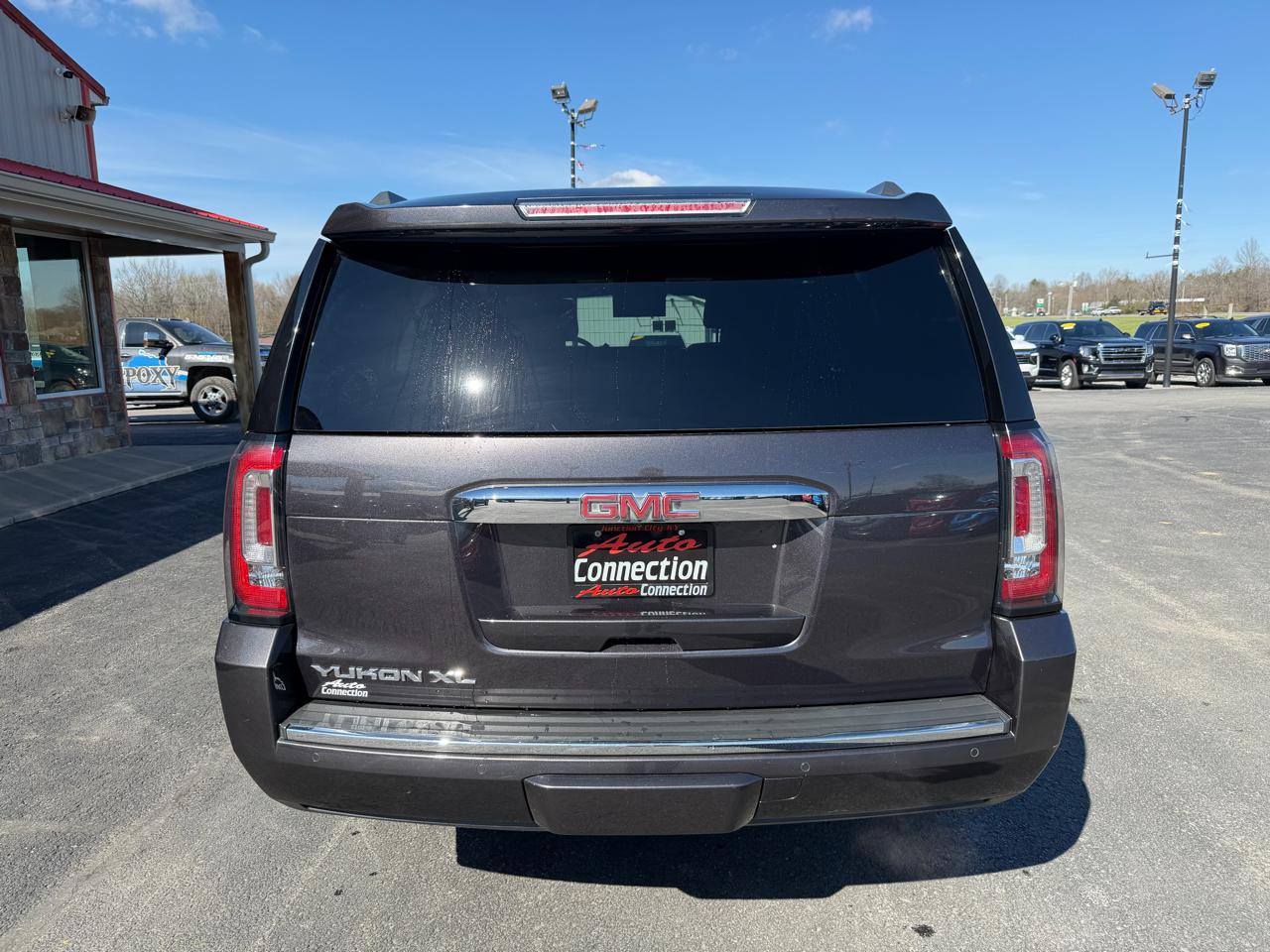 GMC Yukon XL 4WD 4dr Denali 2018