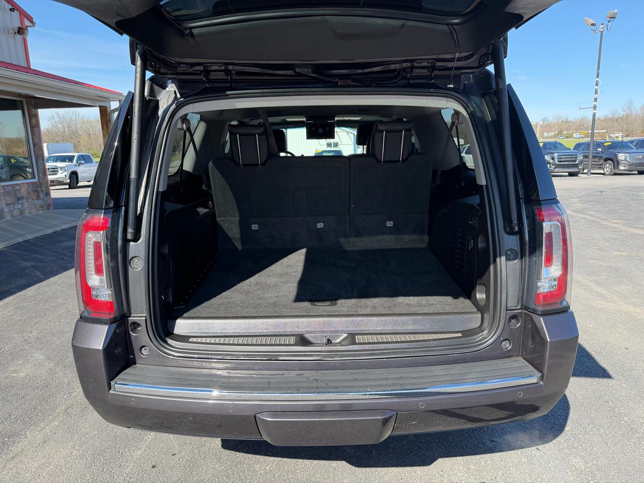 GMC Yukon XL 4WD 4dr Denali 2018