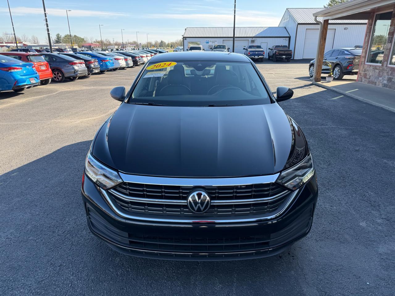 Volkswagen Jetta SE Auto 2024