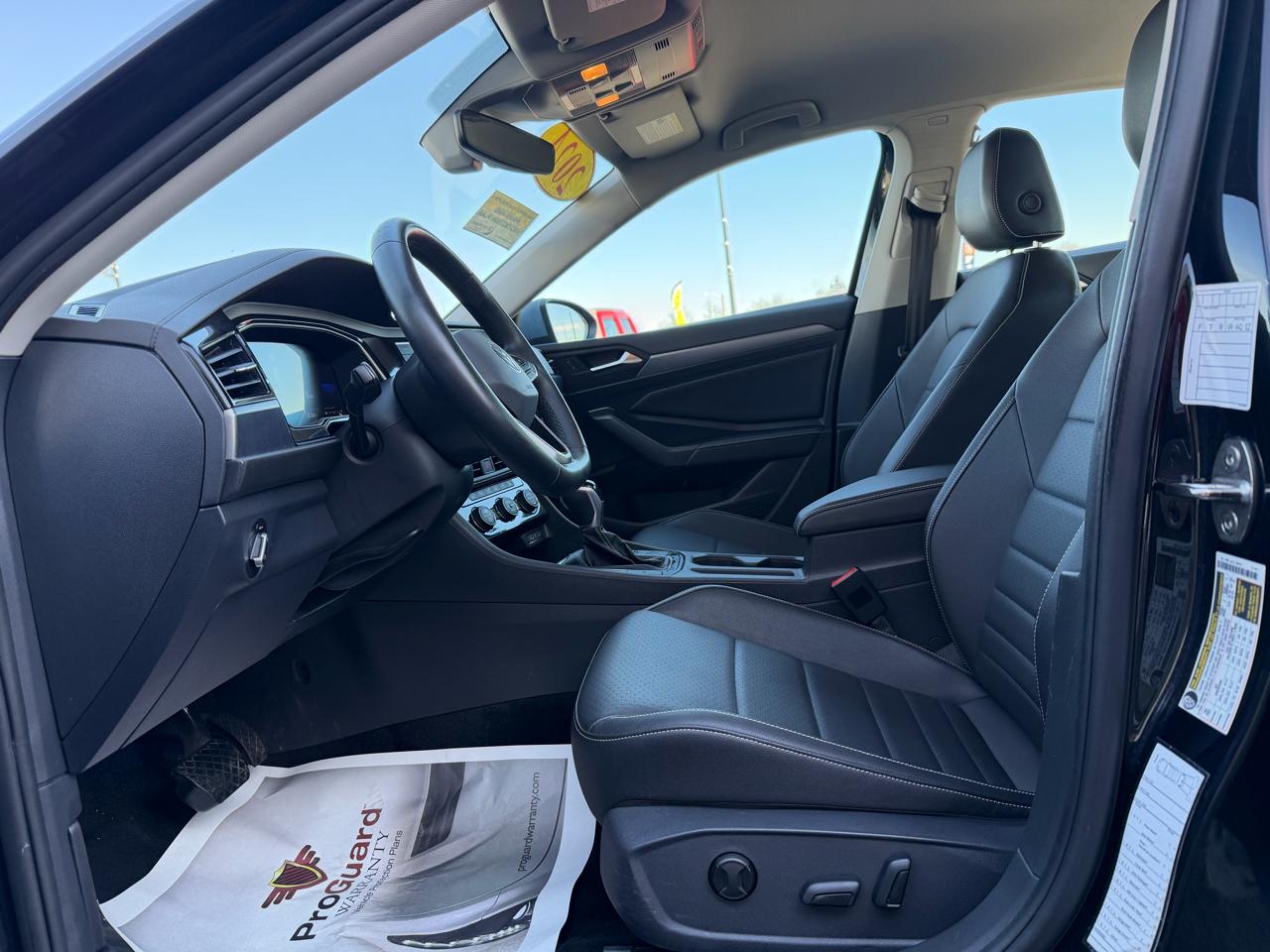 Volkswagen Jetta SE Auto 2024