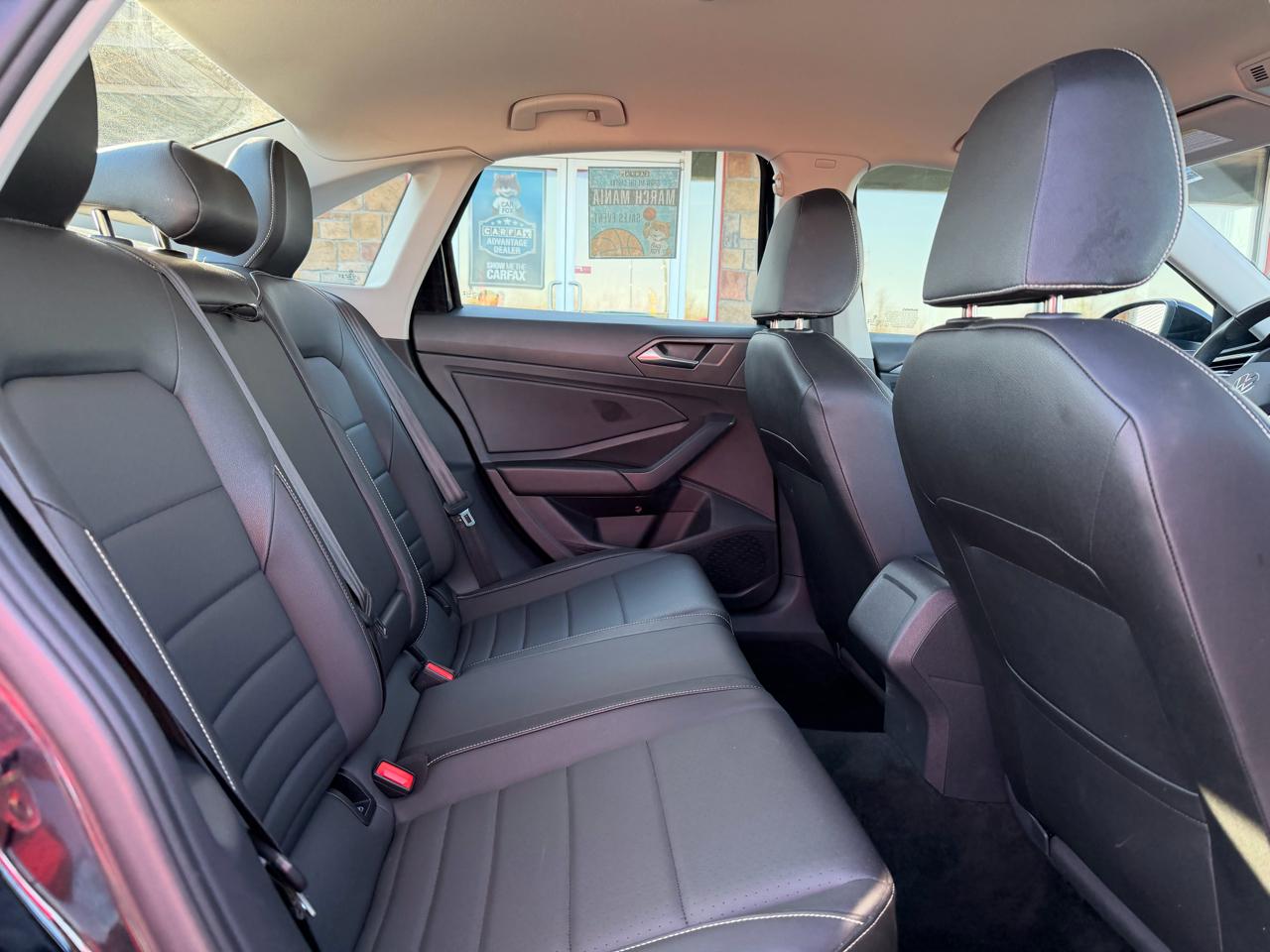 Volkswagen Jetta SE Auto 2024