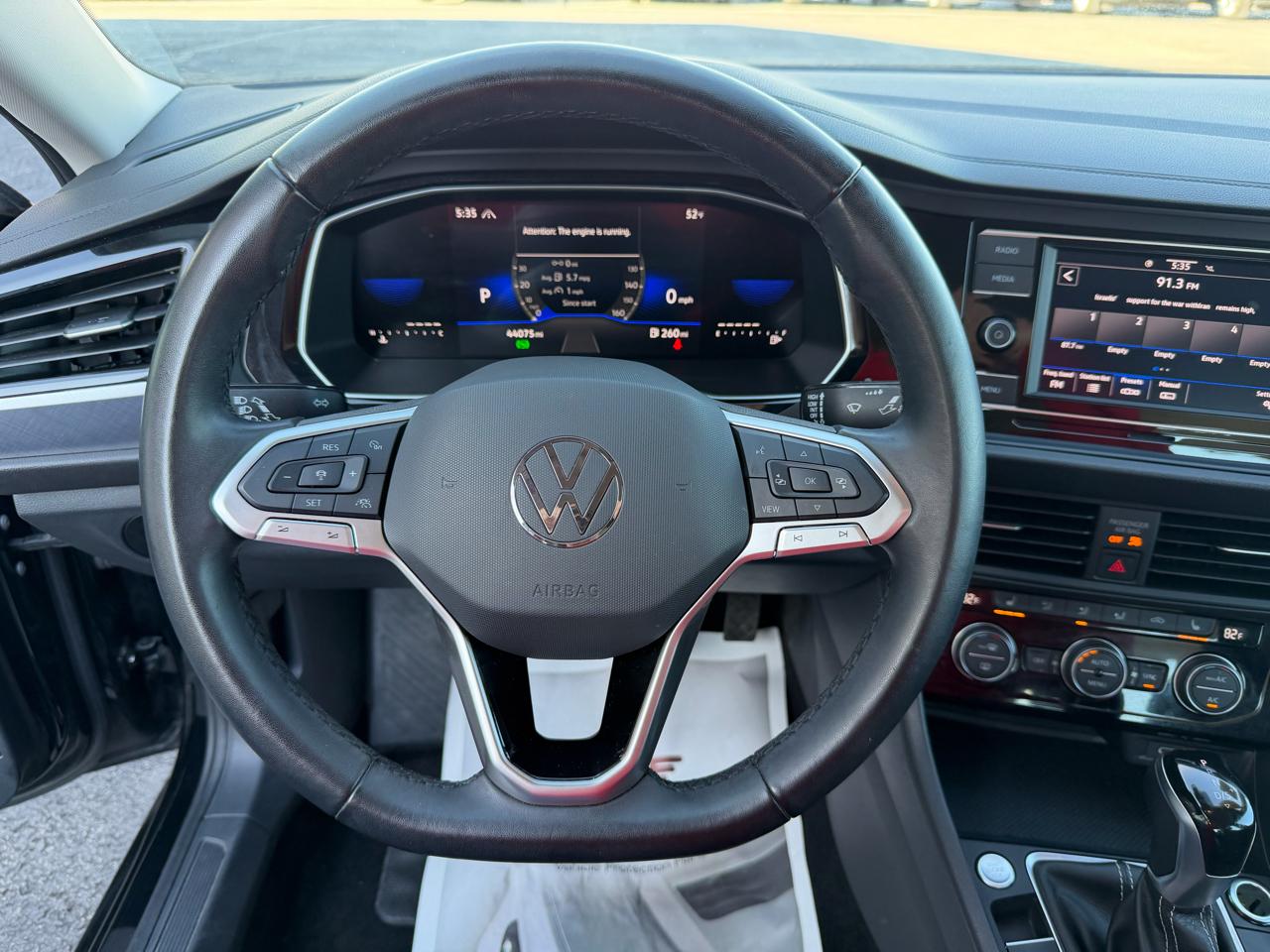 Volkswagen Jetta SE Auto 2024
