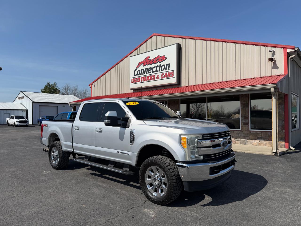 Ford Super Duty F-250 SRW Lariat 4WD Crew Cab 8' Box 2017