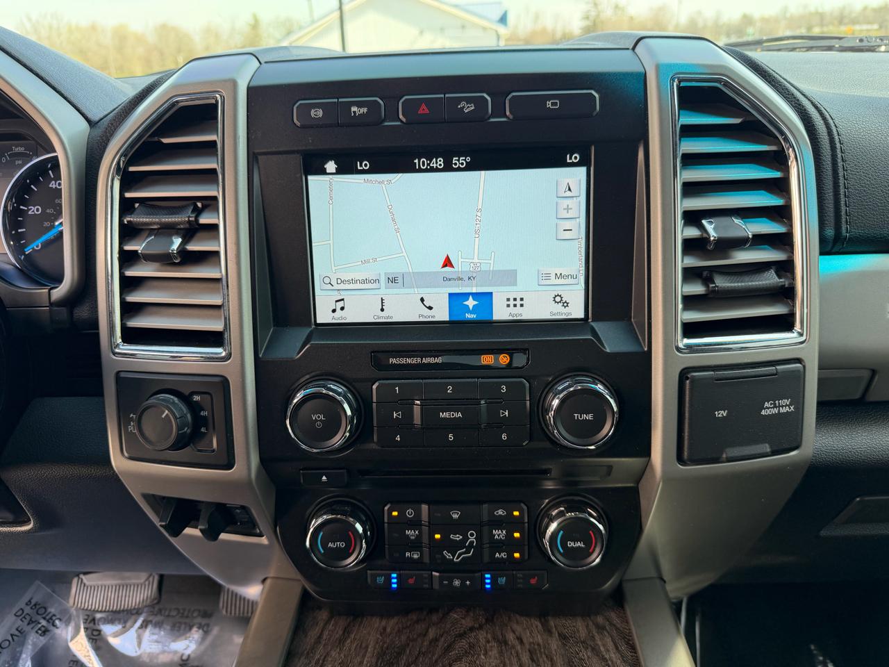 Ford Super Duty F-250 SRW Lariat 4WD Crew Cab 8' Box 2017