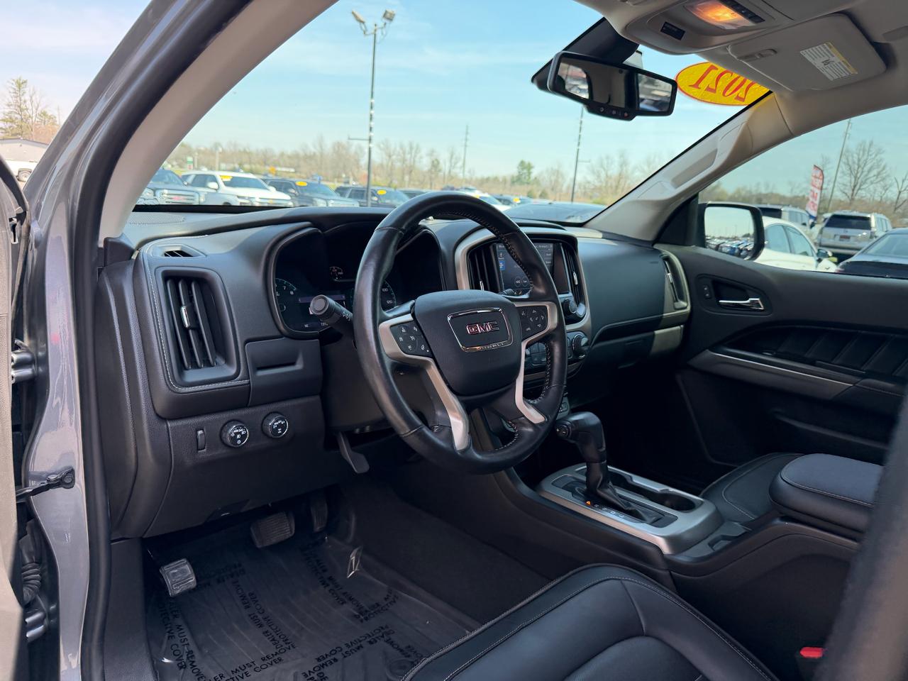 GMC Canyon 4WD Crew Cab 128" Denali 2021