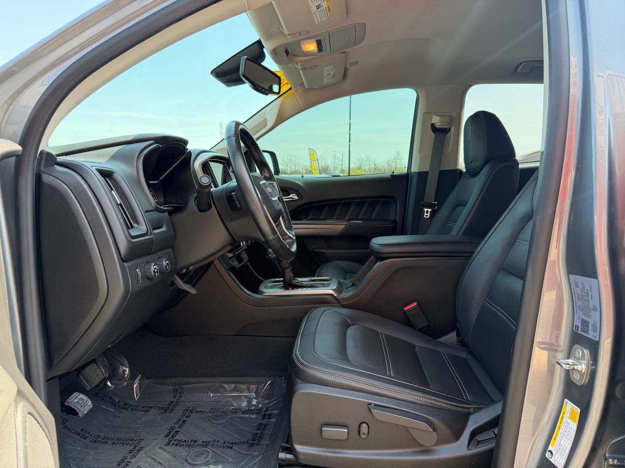 GMC Canyon 4WD Crew Cab 128" Denali 2021