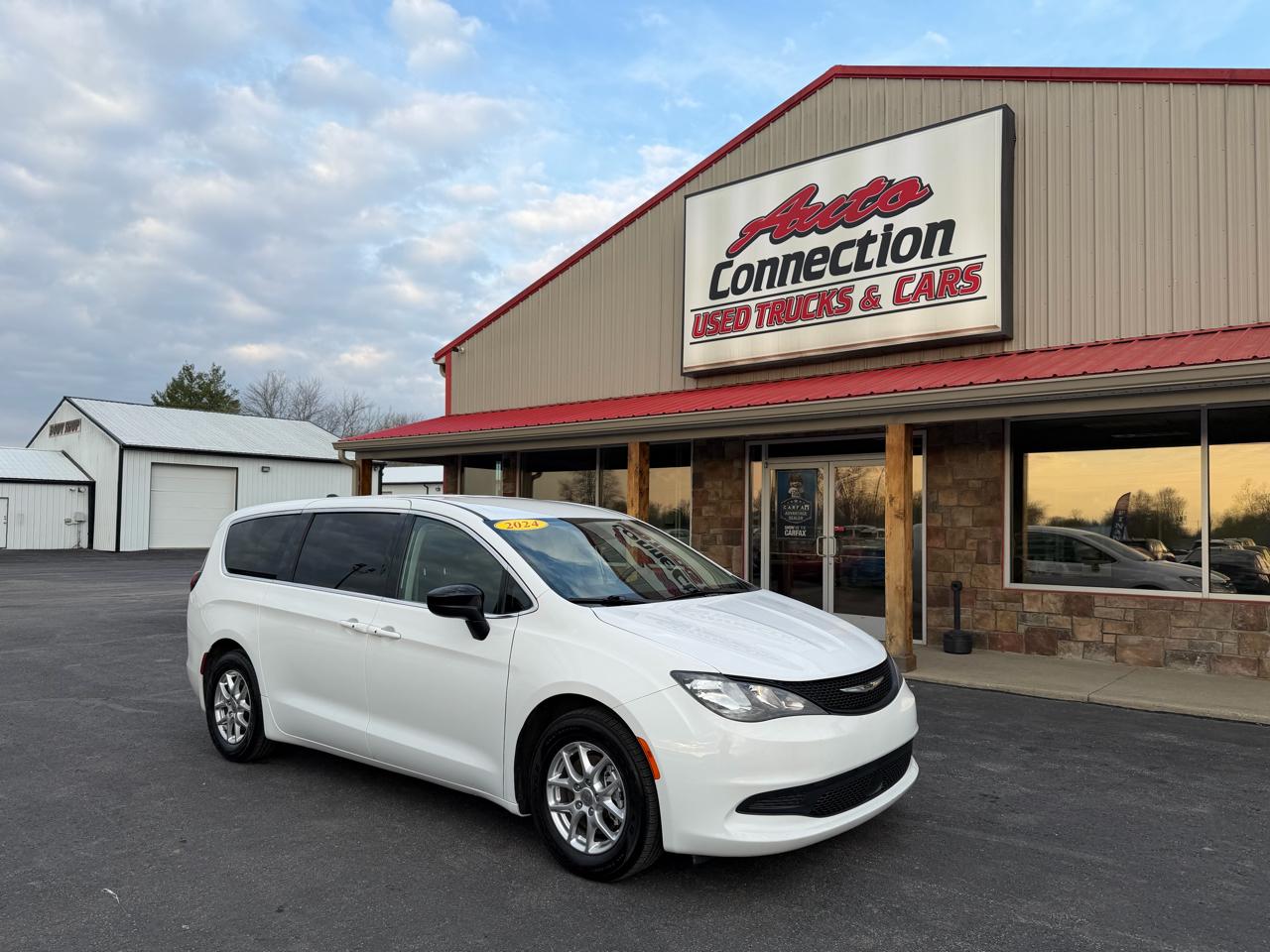 Chrysler Voyager LX FWD 2024