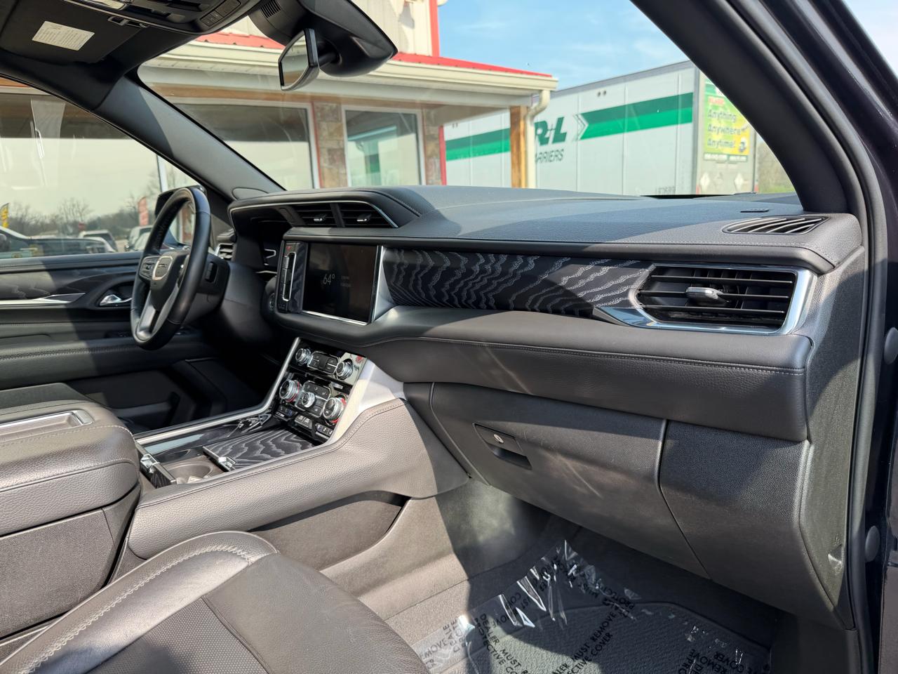 GMC Yukon 4WD 4dr Denali 2023