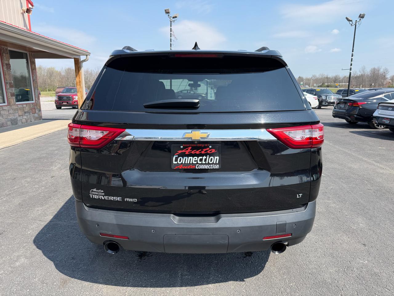 Chevrolet Traverse AWD 4dr LT Cloth w/1LT 2021