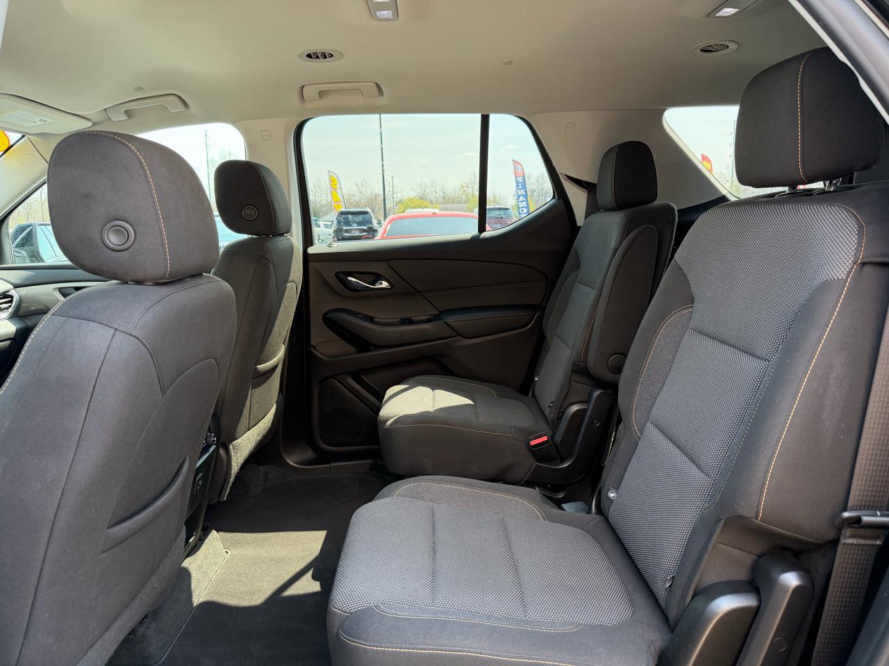 Chevrolet Traverse AWD 4dr LT Cloth w/1LT 2021