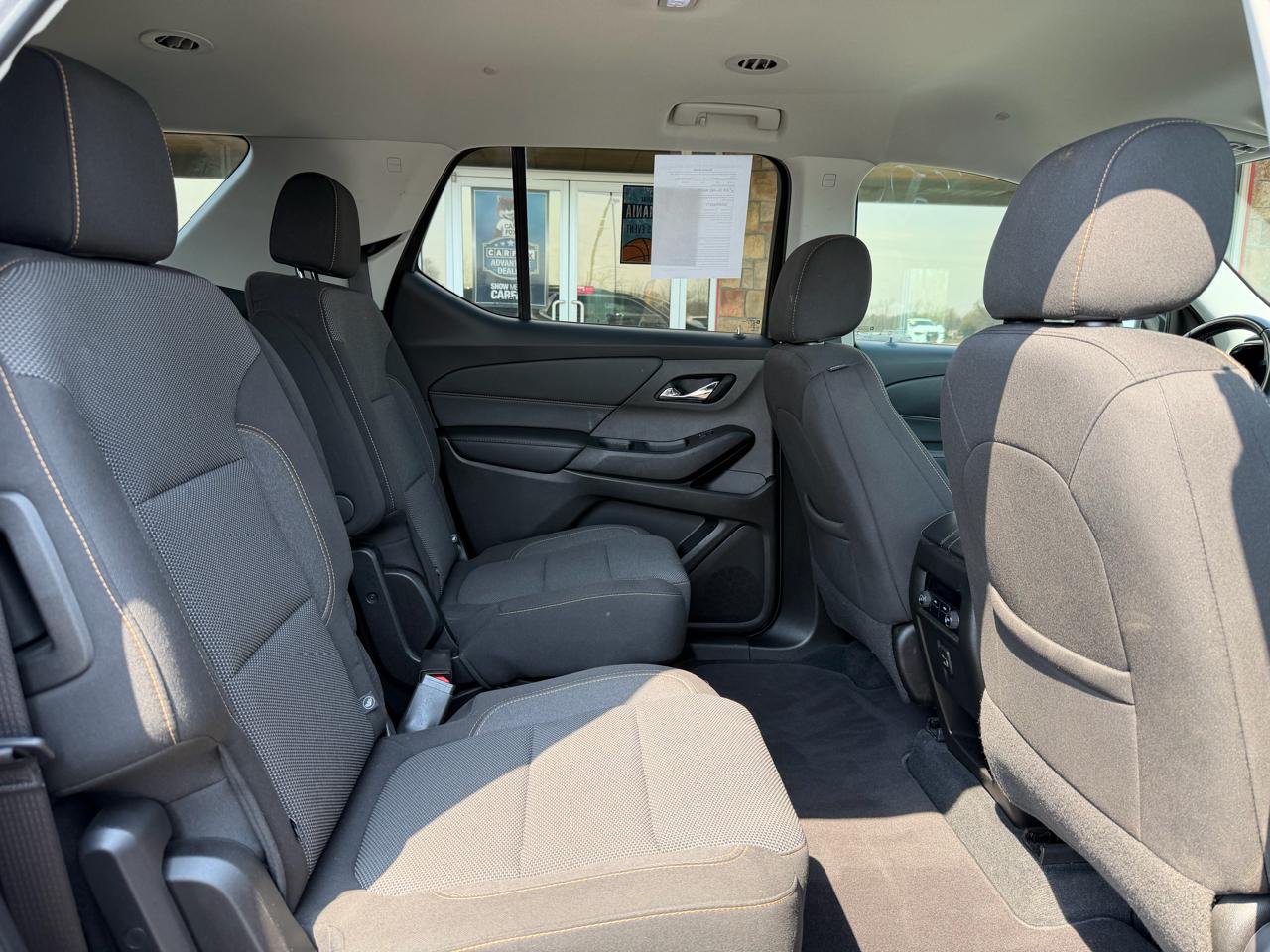 Chevrolet Traverse AWD 4dr LT Cloth w/1LT 2021