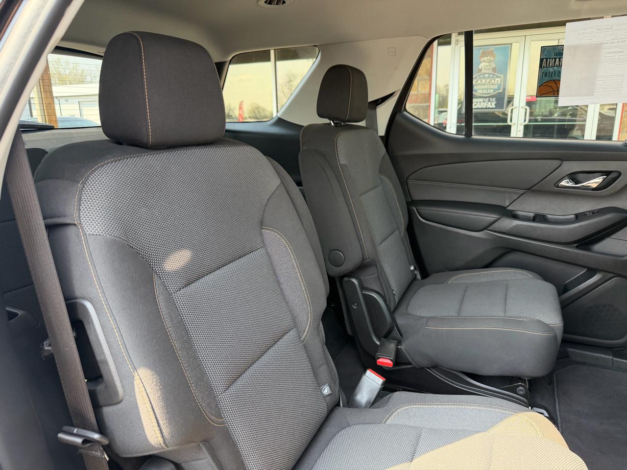 Chevrolet Traverse AWD 4dr LT Cloth w/1LT 2021