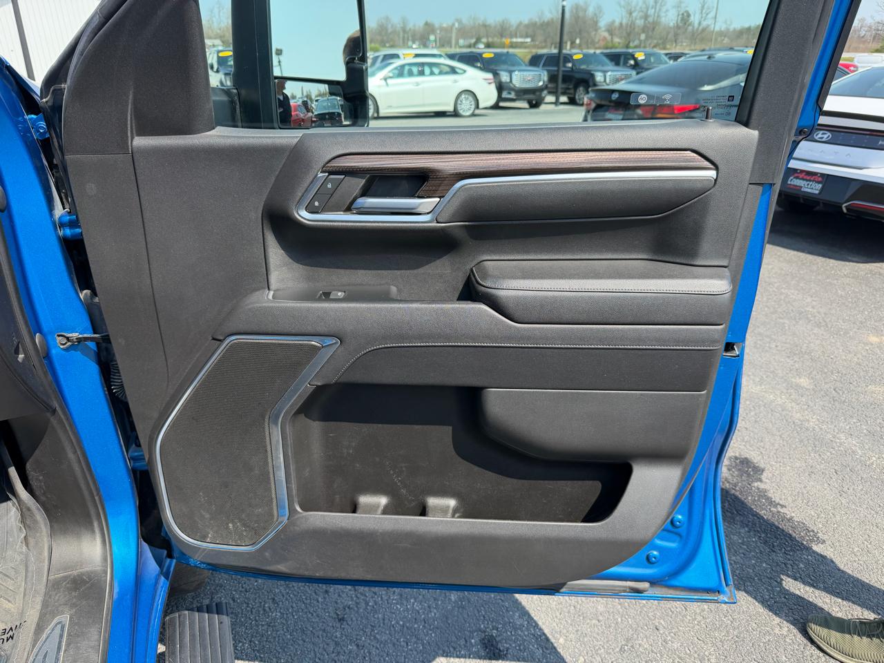 Chevrolet Silverado 1500 4WD Crew Cab 157" RST 2023