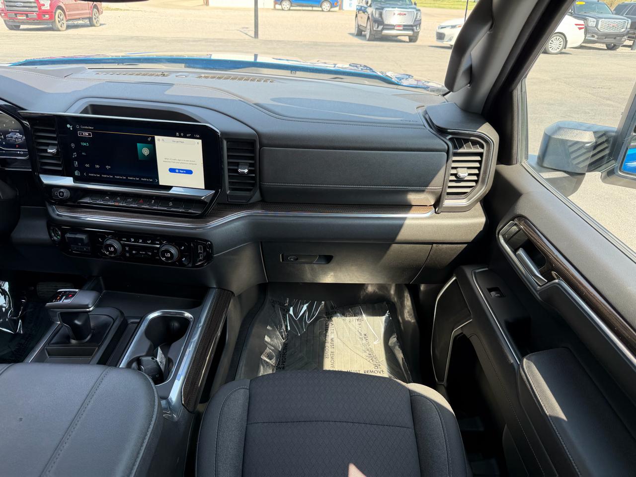 Chevrolet Silverado 1500 4WD Crew Cab 157" RST 2023