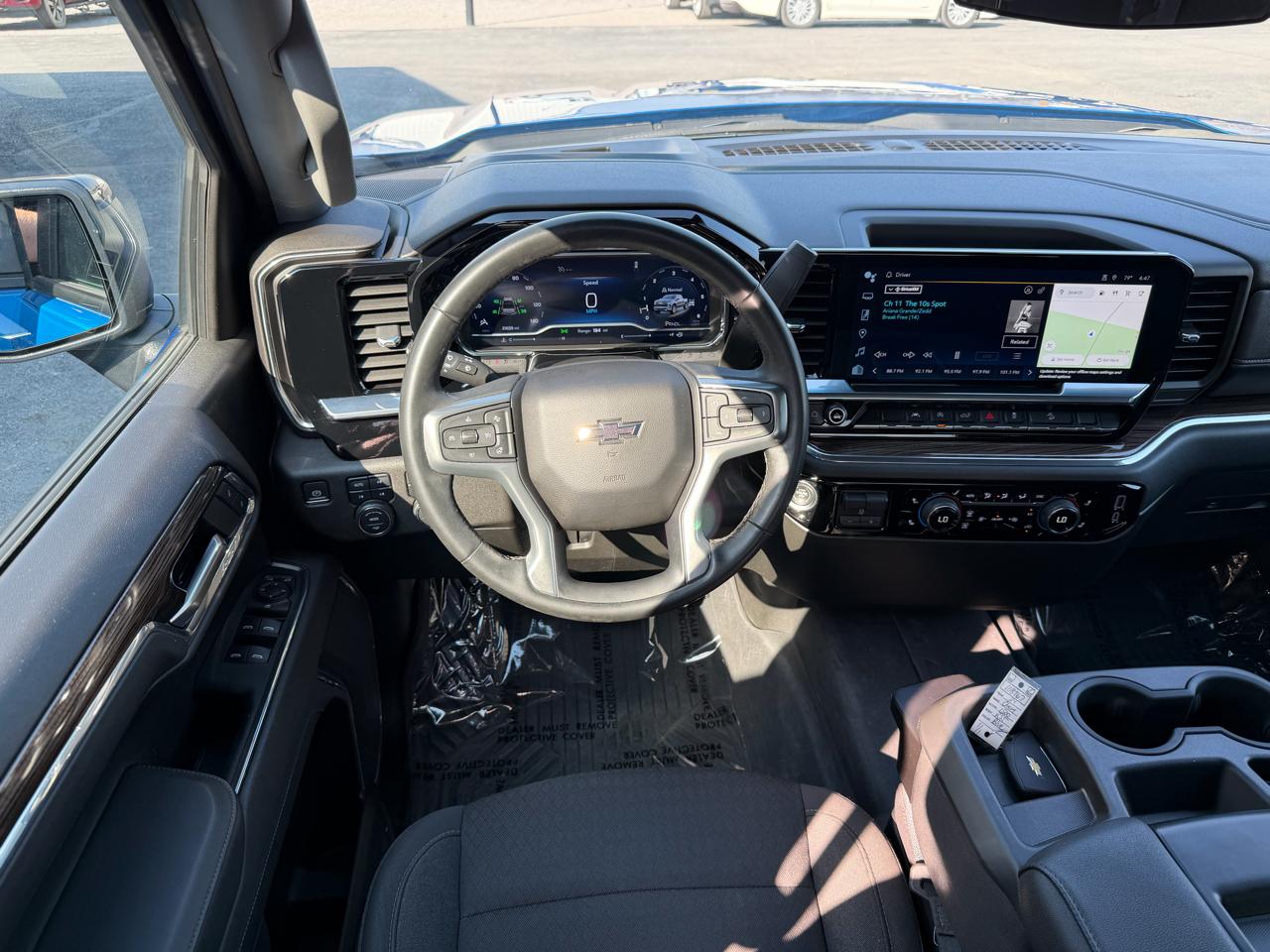 Chevrolet Silverado 1500 4WD Crew Cab 147" RST 2024