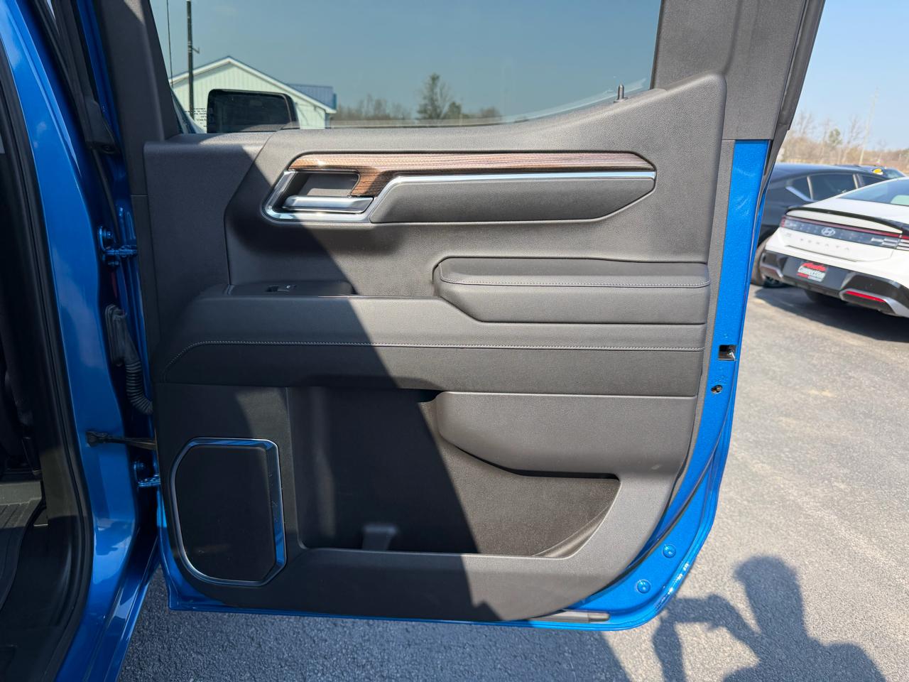 Chevrolet Silverado 1500 4WD Crew Cab 147" RST 2024