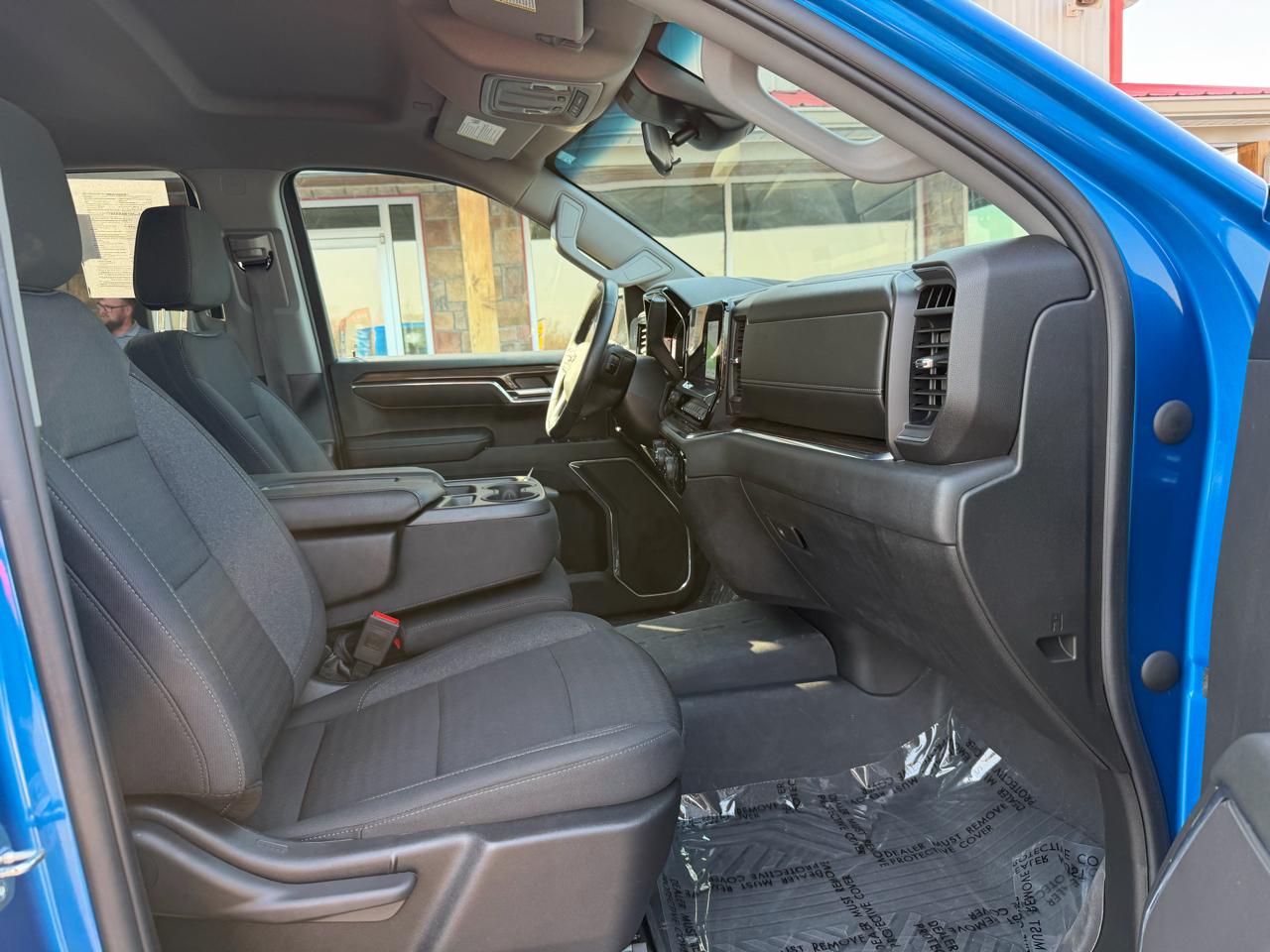 Chevrolet Silverado 1500 4WD Crew Cab 147" RST 2024