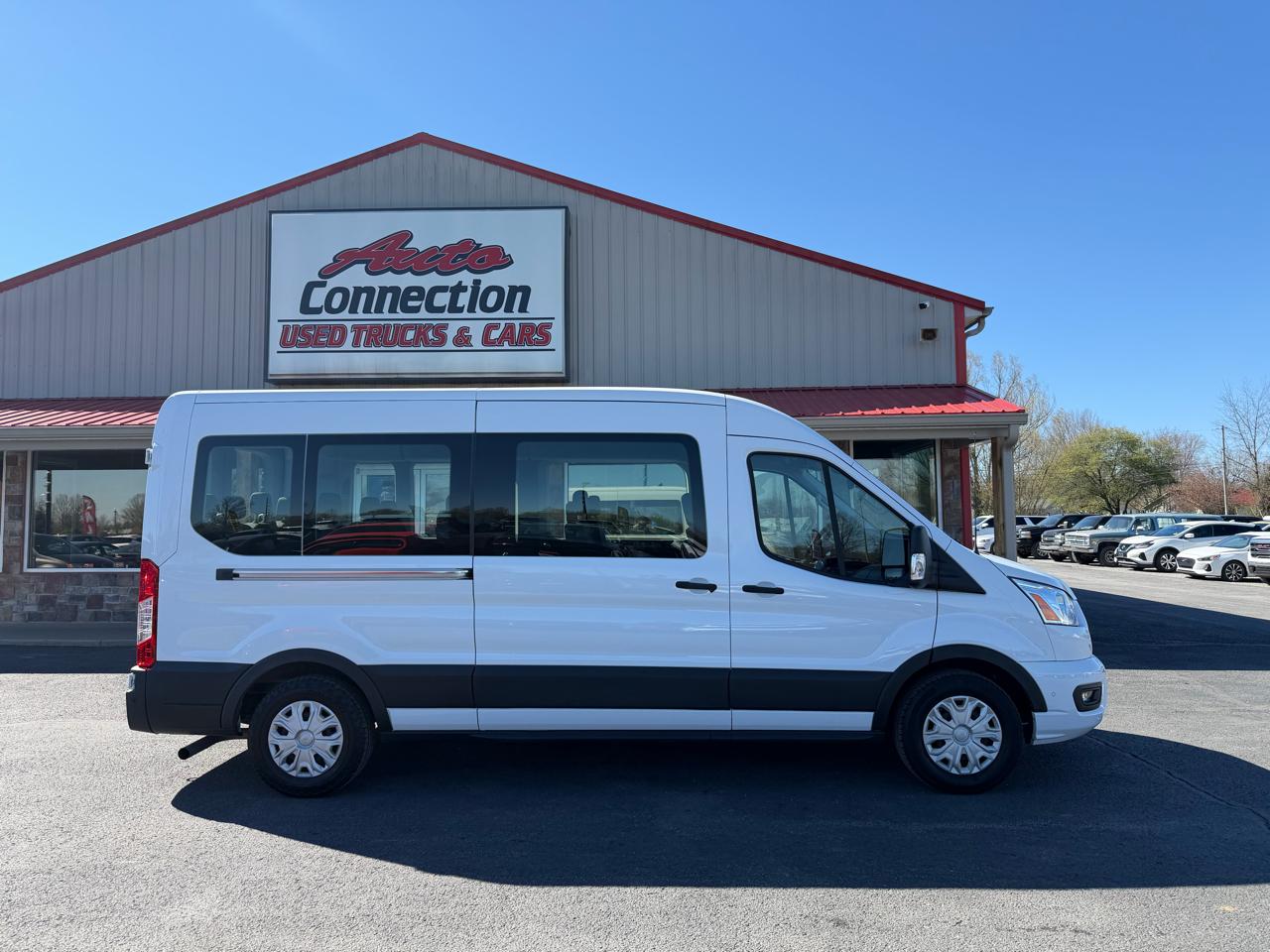 Ford Transit Passenger Wagon T-350 148" Med Roof XLT RWD 2022