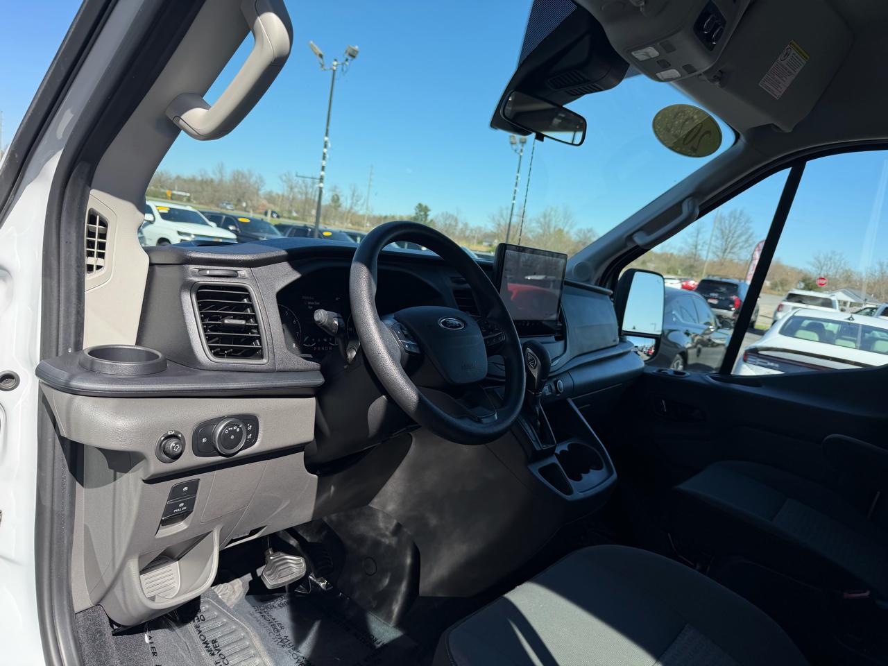 Ford Transit Passenger Wagon T-350 148" Med Roof XLT RWD 2022