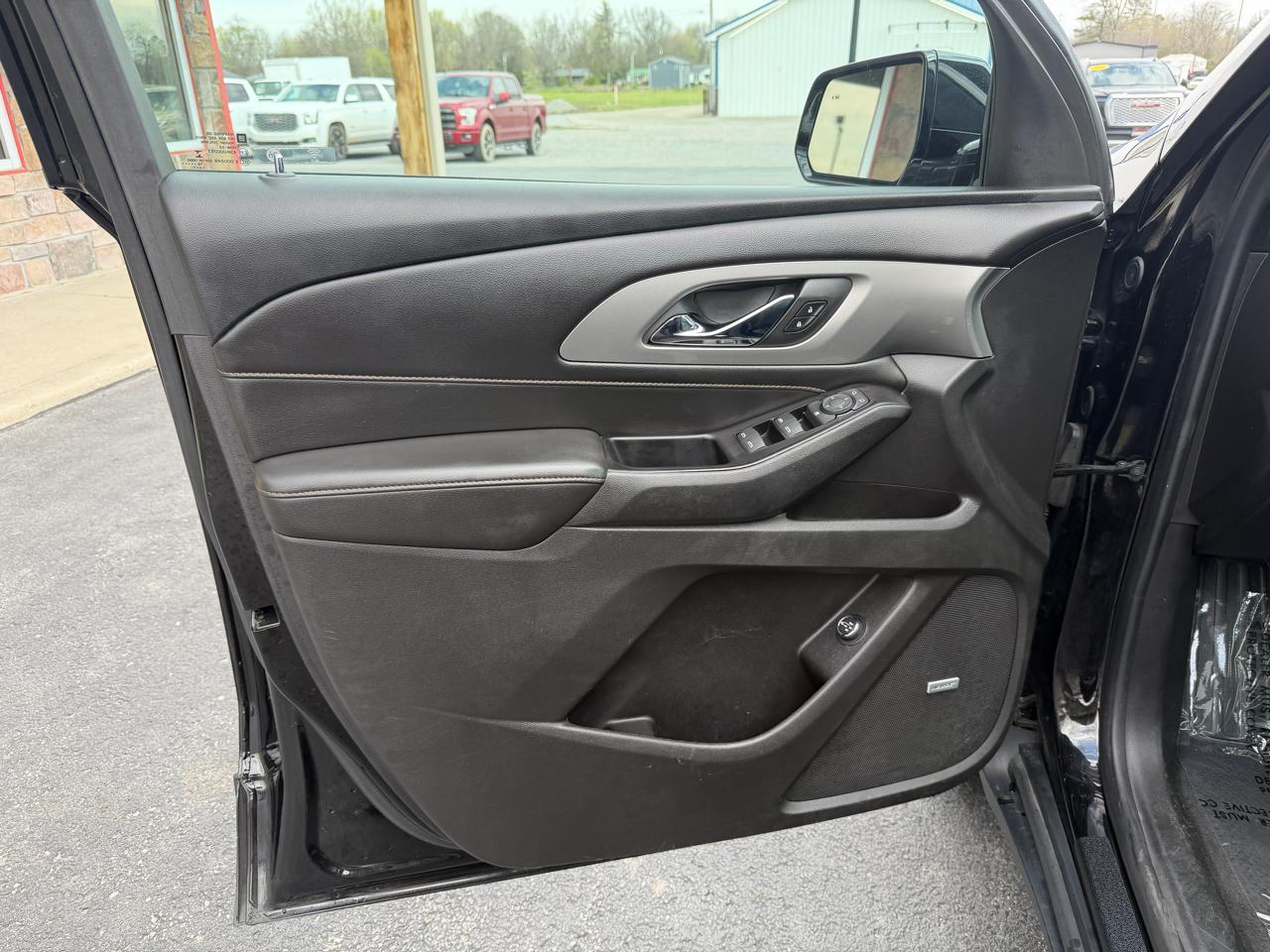 Chevrolet Traverse FWD 4dr LT Leather w/3LT 2019