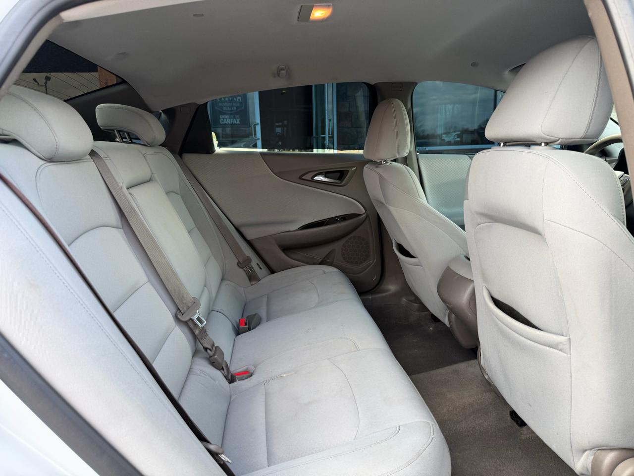 Chevrolet Malibu 4dr Sdn LS w/1FL 2017