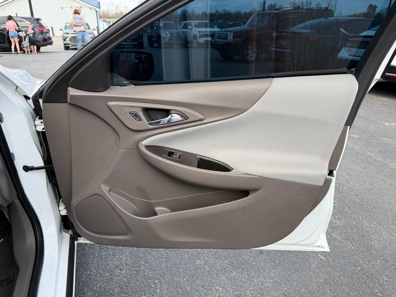 Chevrolet Malibu 4dr Sdn LS w/1FL 2017