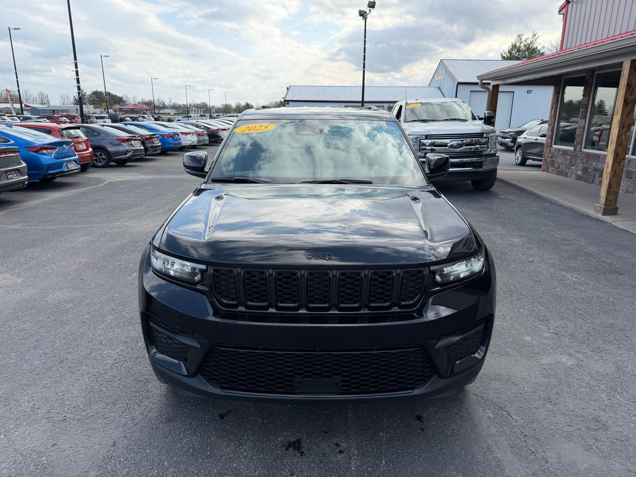 Jeep Grand Cherokee Altitude 4x4 2025