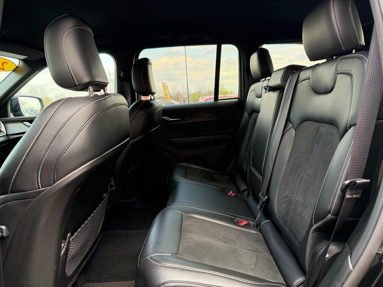 Jeep Grand Cherokee Altitude 4x4 2025