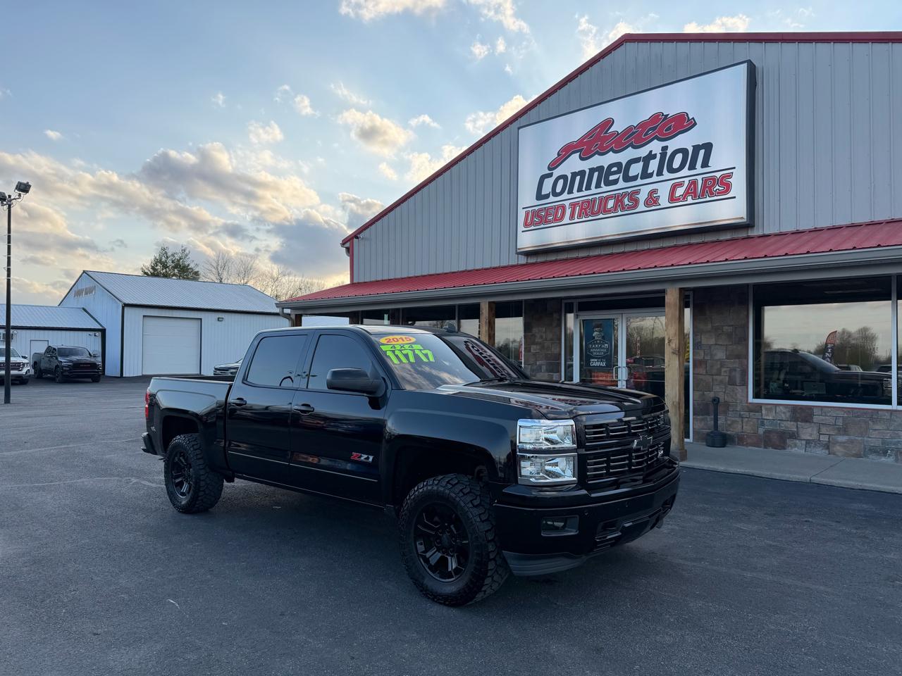 2015 Chevrolet Silverado 1500 4WD Crew Cab 143.5" LTZ w/2LZ