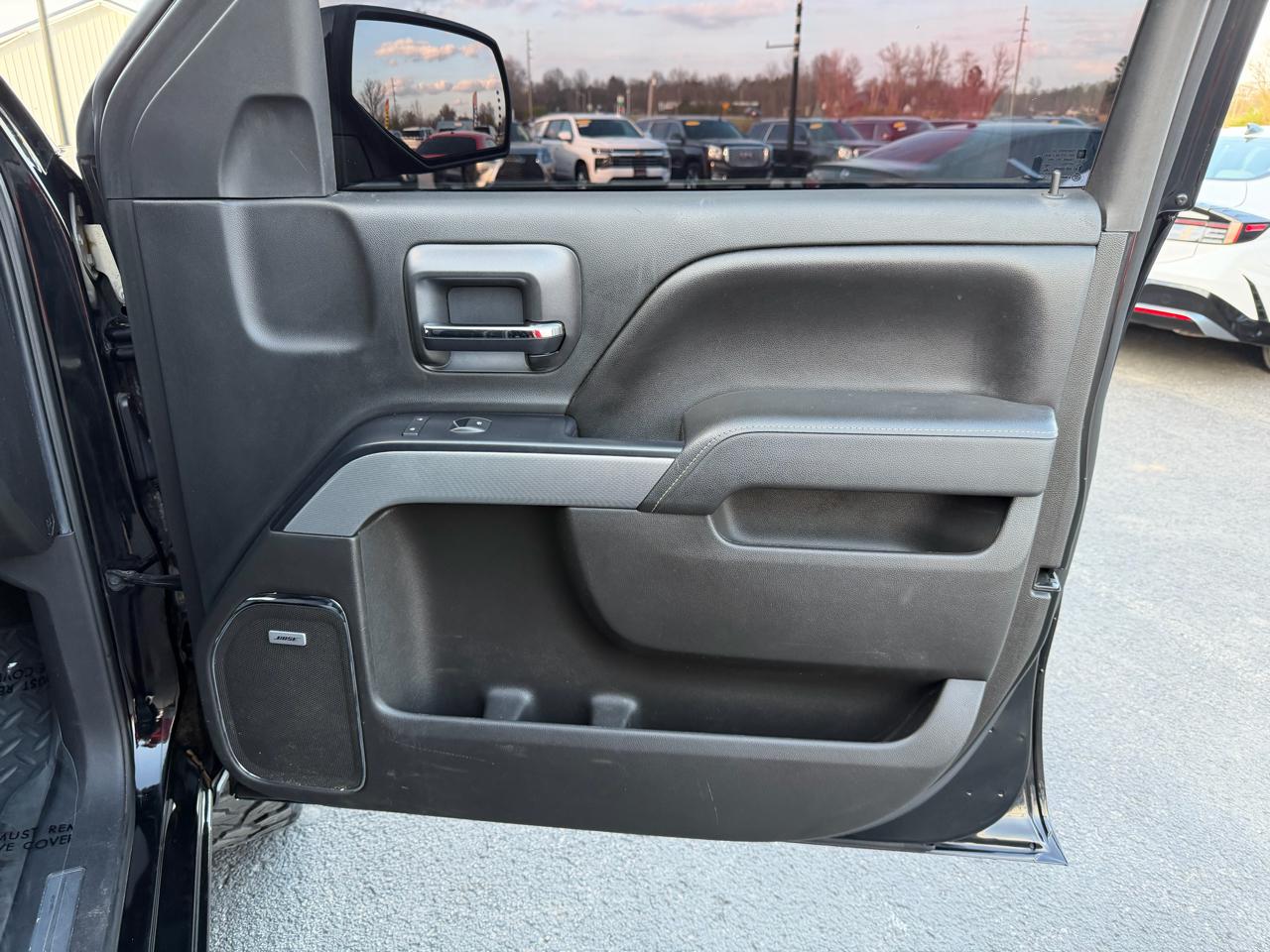 Chevrolet Silverado 1500 4WD Crew Cab 143.5" LTZ w/2LZ 2015