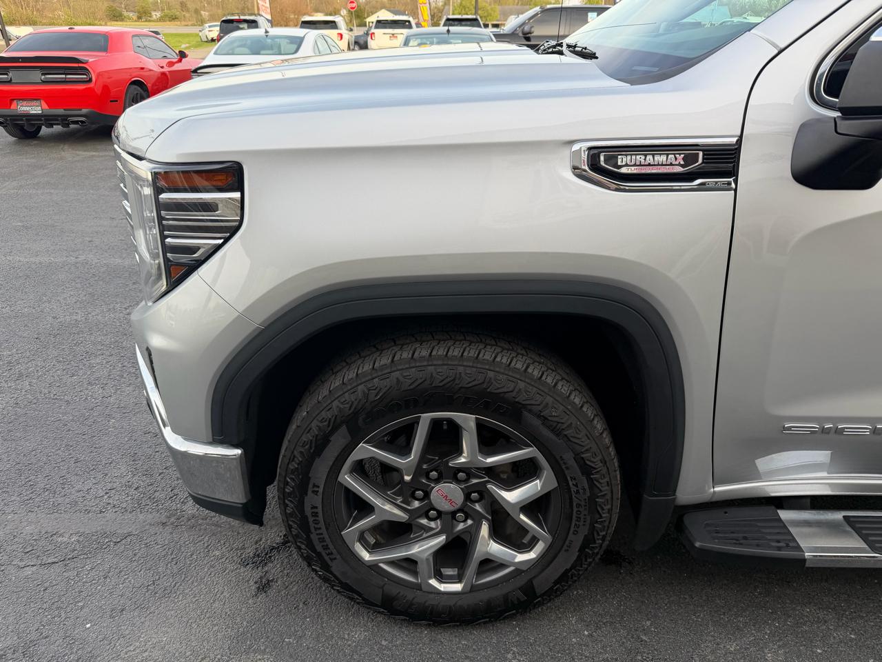 GMC Sierra 1500 4WD Crew Cab 157" SLT 2022