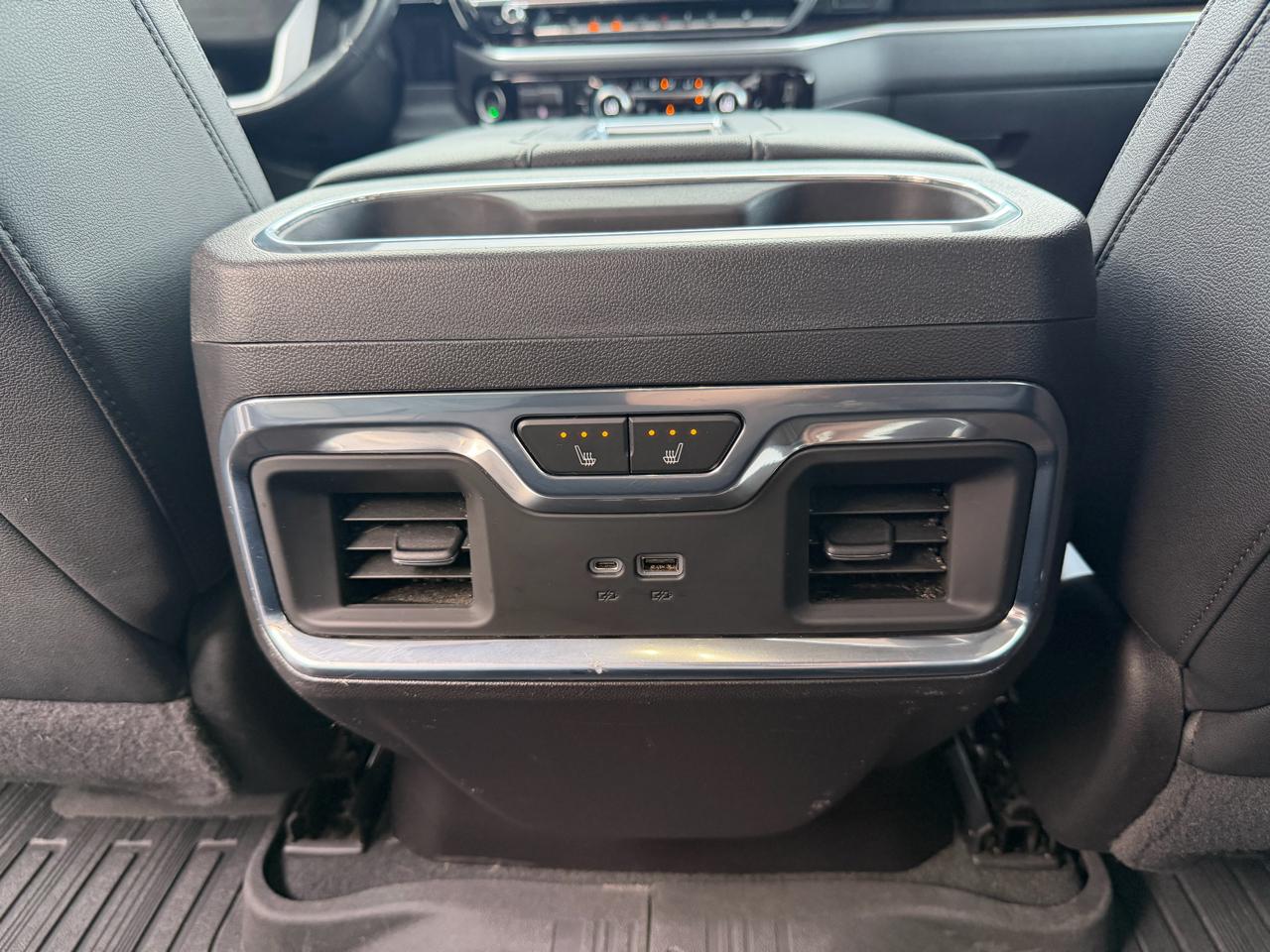 GMC Sierra 1500 4WD Crew Cab 157" SLT 2022