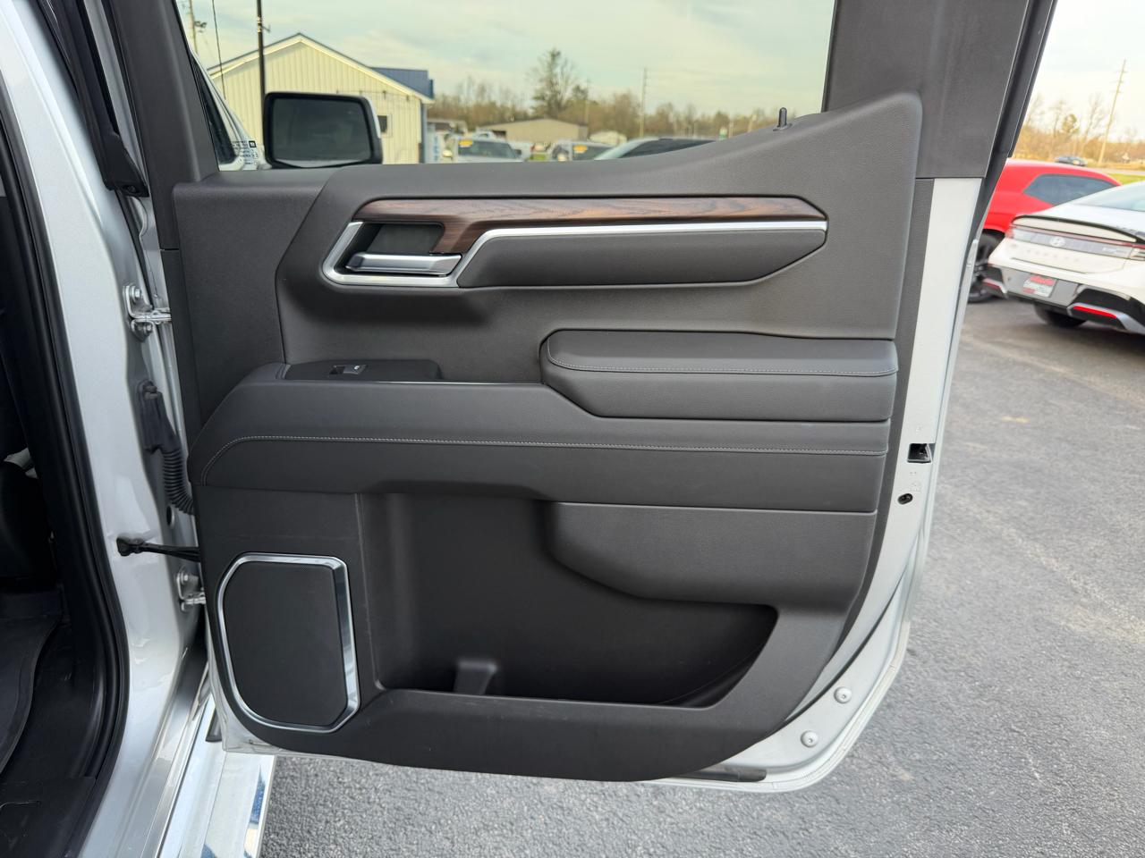 GMC Sierra 1500 4WD Crew Cab 157" SLT 2022